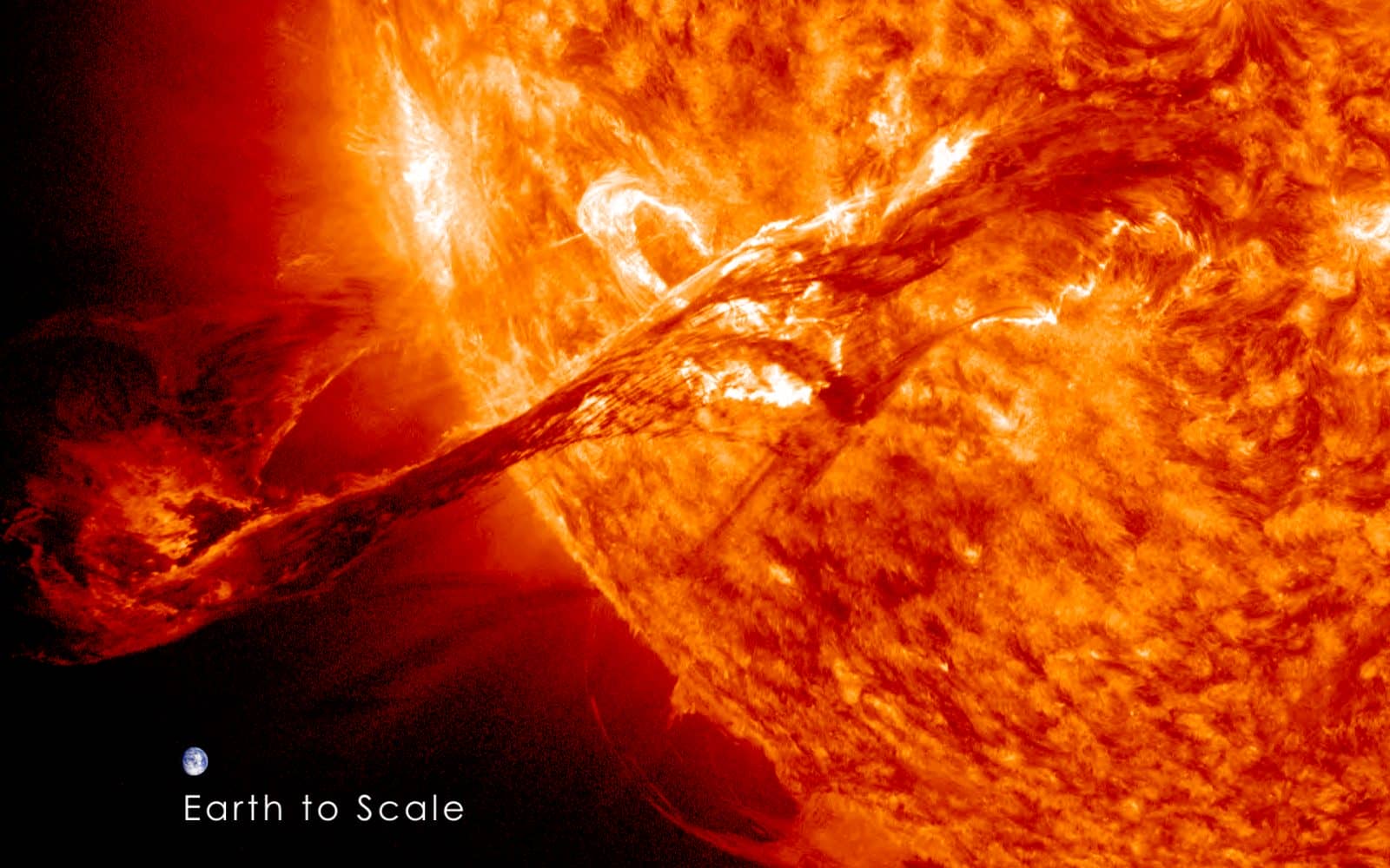 A Massive Solar Storm Just Hit The Earth Creating An Enchant