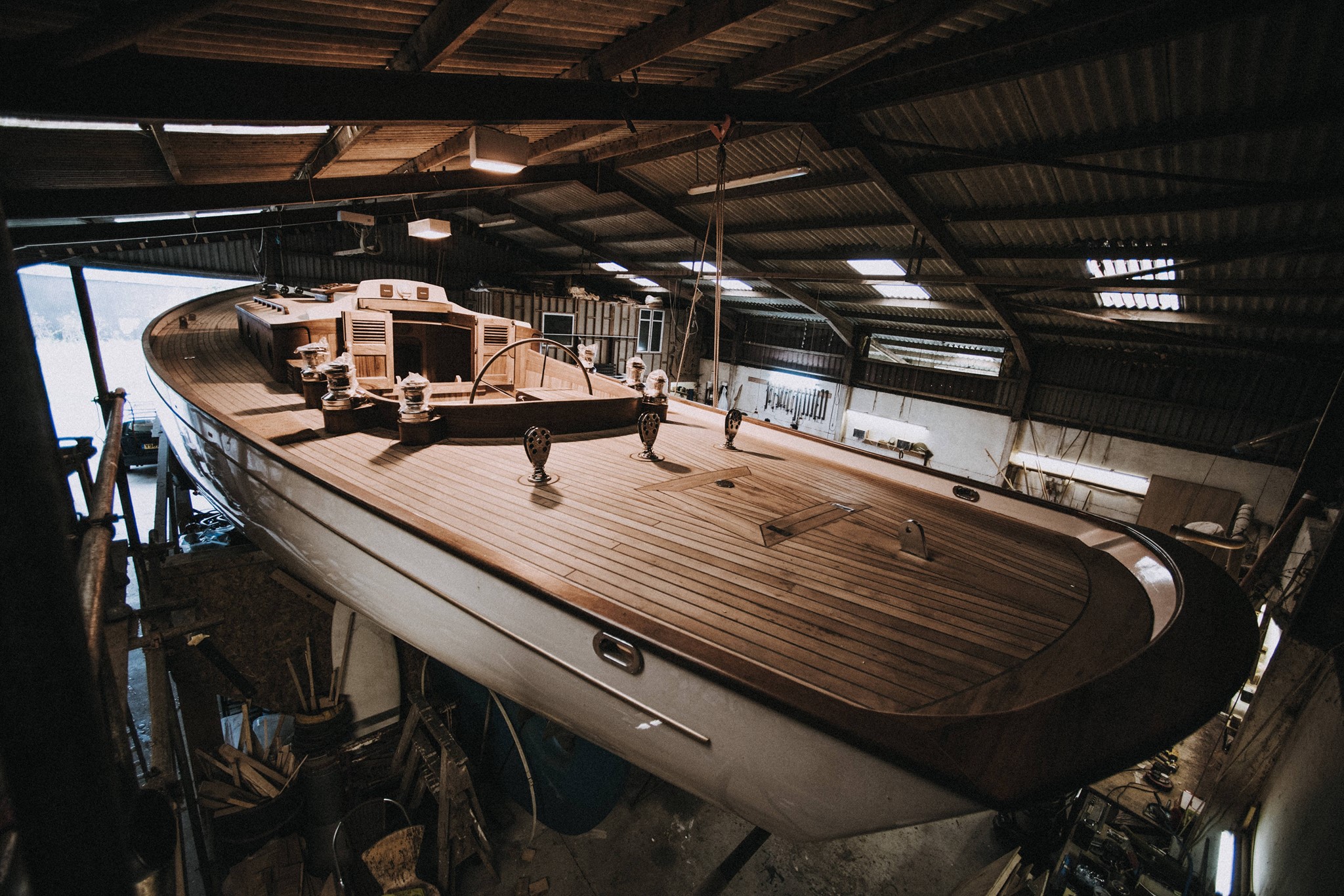 yacht construction wood