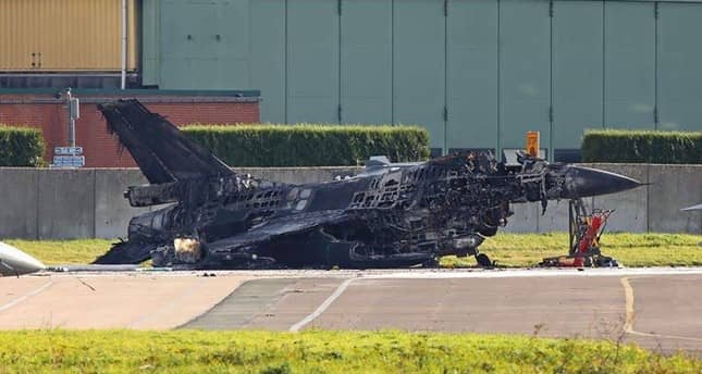 belgian f-16 destroyed by another f-16