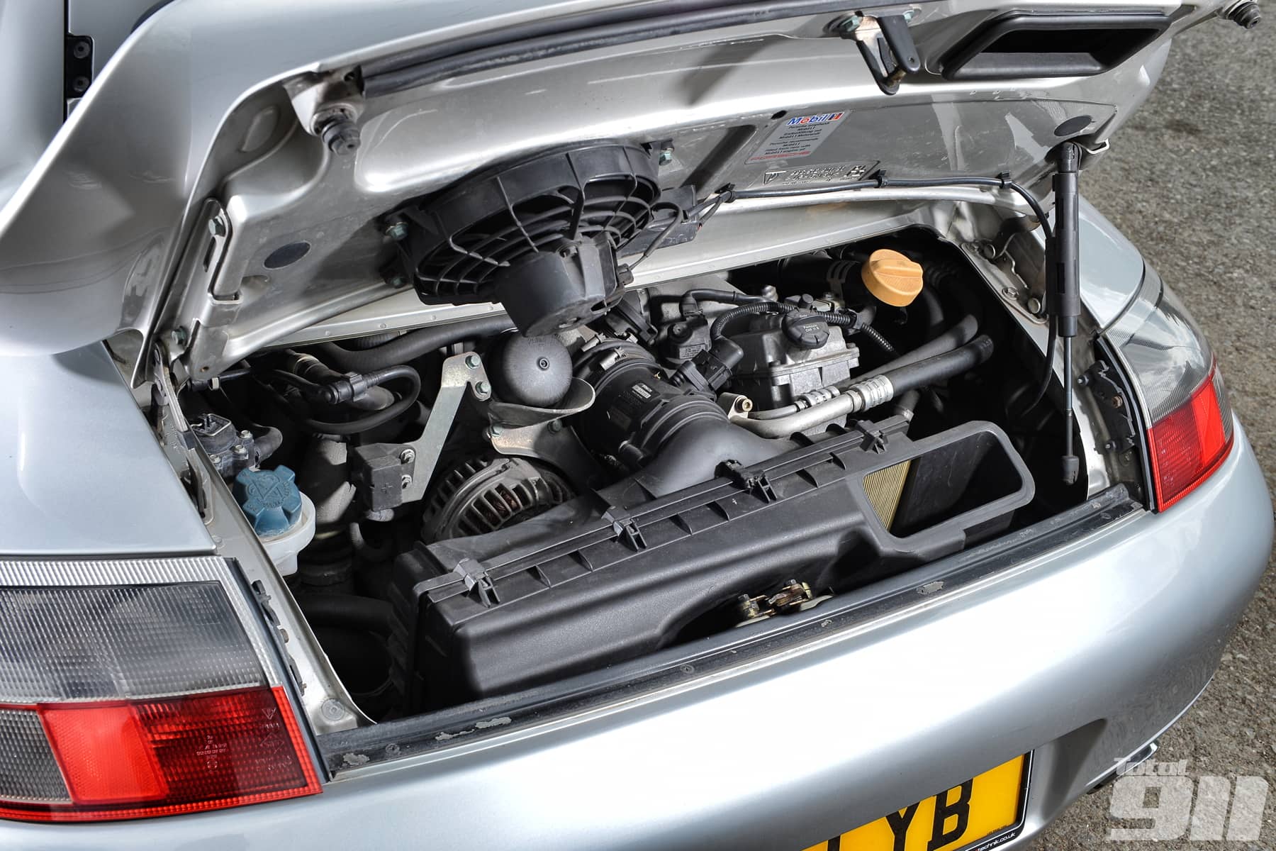 Porsche engine system