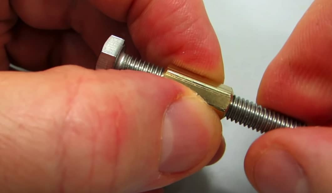 This Is The Impossible Screw Technique That Has Everyone Stumped!