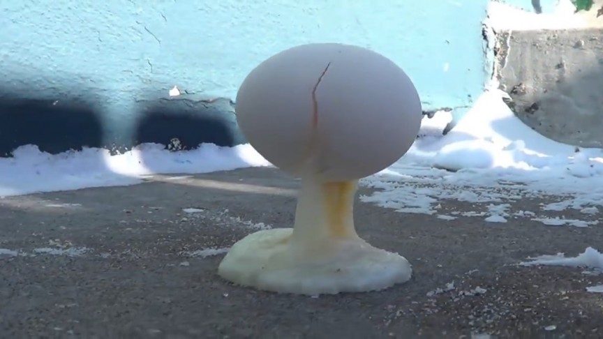 Breaking Eggs In Freezing Cold – Video By Minnesota Cold