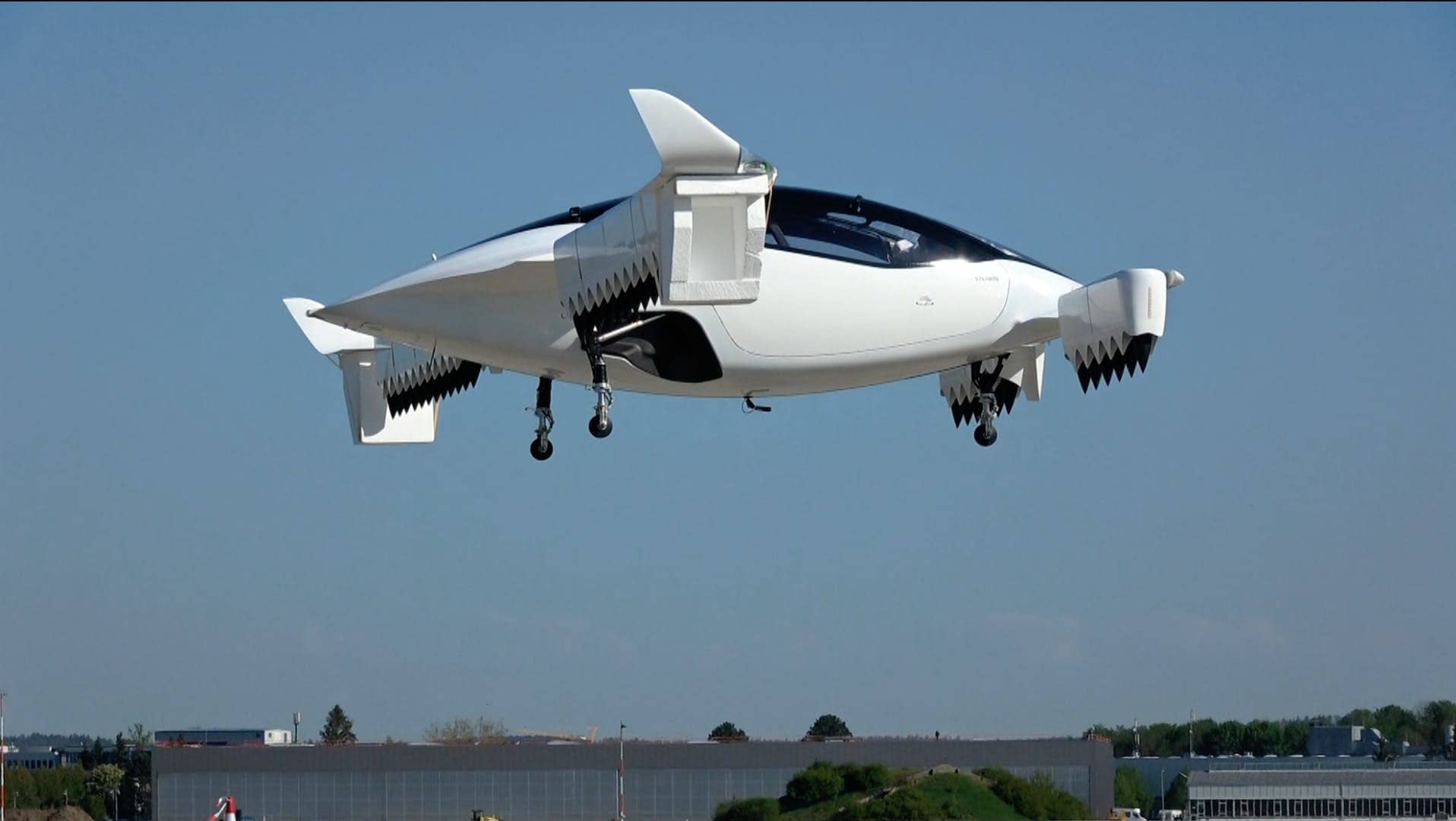 World's First FullSize Electric Jet By German Startup Takes