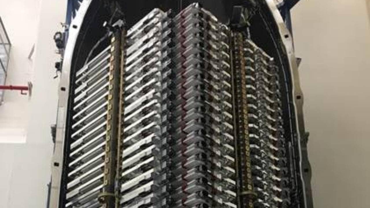 Elon Musk Shows Off 60 Starlink Satellites Stacked Inside A 6931