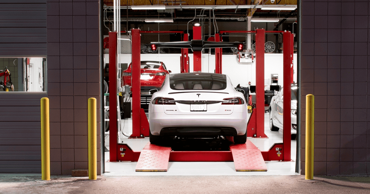 Tesla Vehicles Can Self-Diagnose & Pre-Order Parts Or Services!