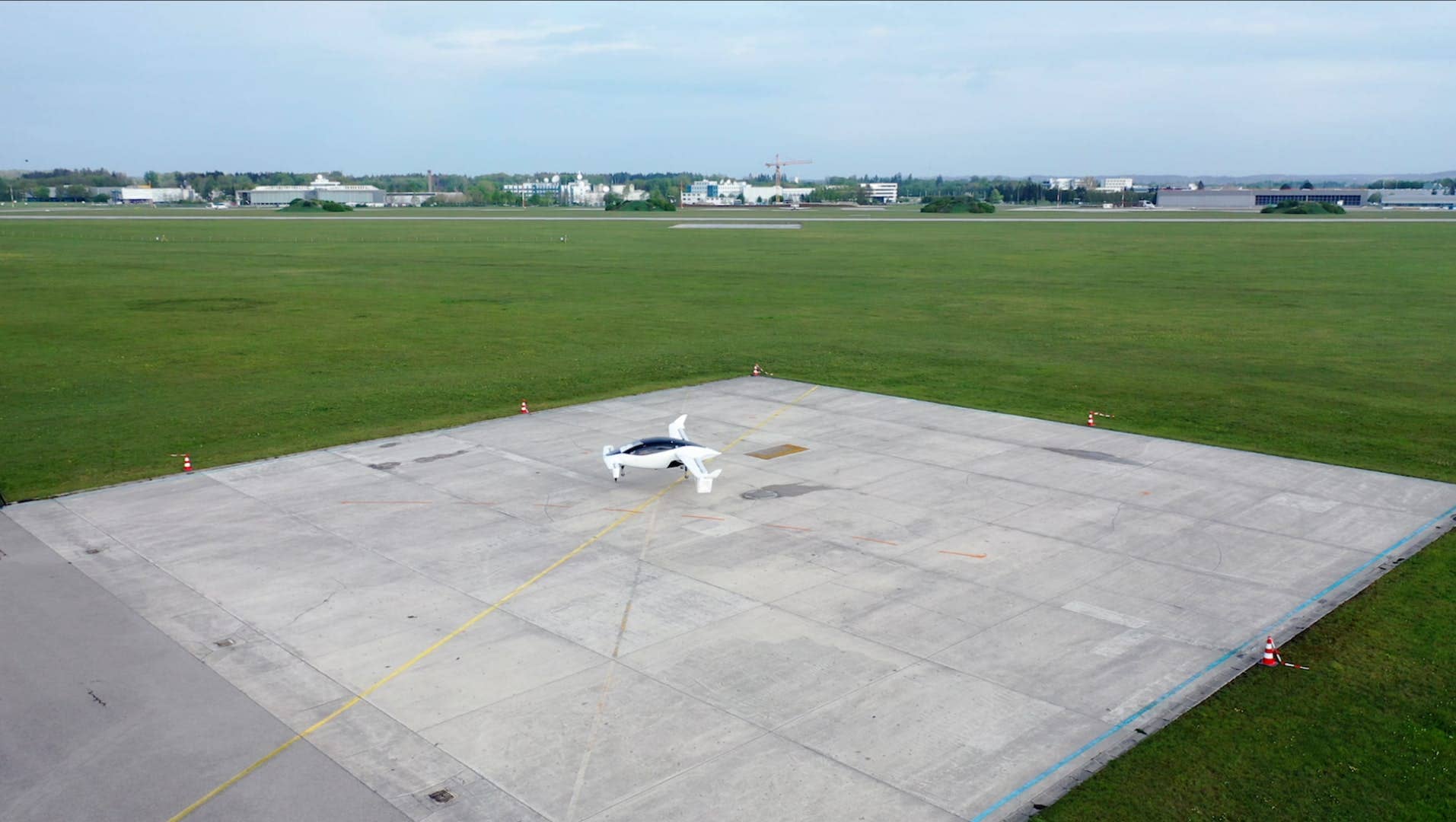 World's First FullSize Electric Jet By German Startup Takes