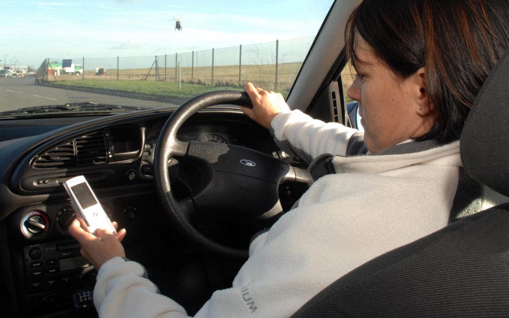 Drivers Killing While Using Mobile Phones To Get Lifetime In Jail