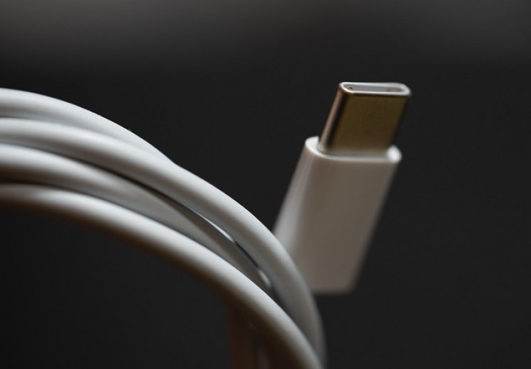 These 7 Tricks Will Help You Prevent Your Charger Cables From Breaking