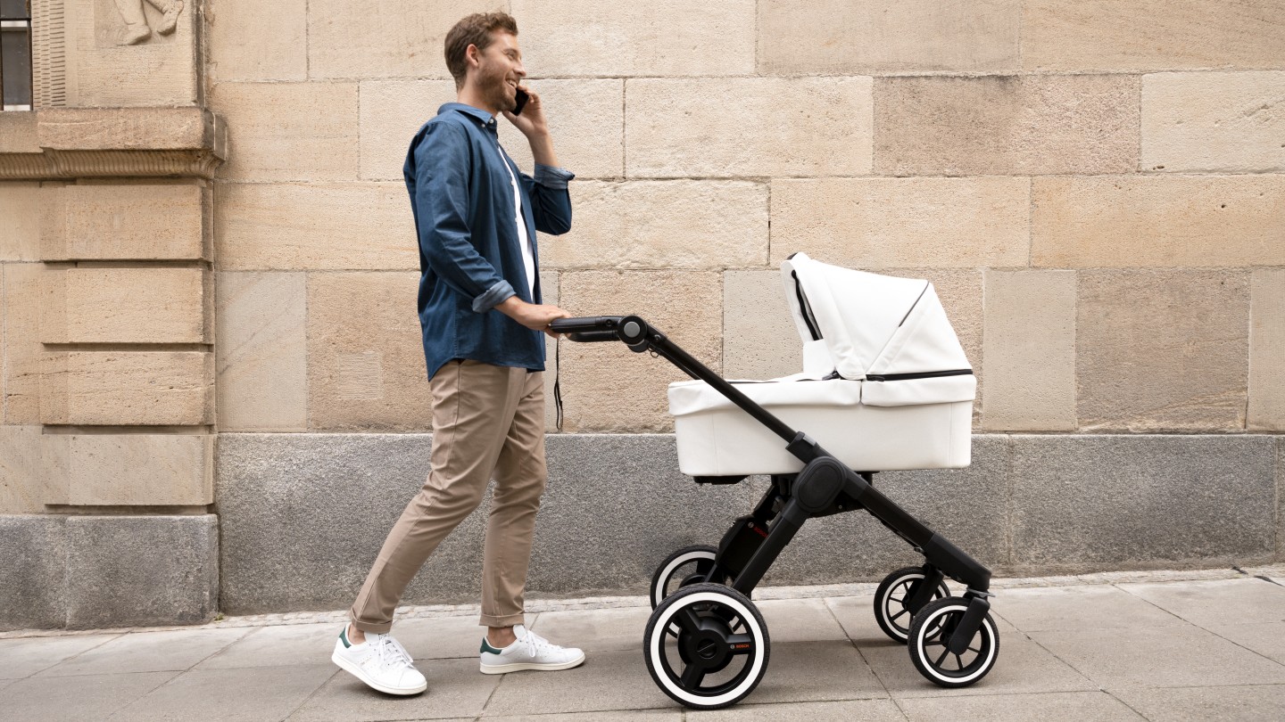 Bosch Is Getting Ready To Introduce An e-Stroller For Parents