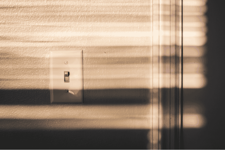 Simple Steps To Replace A Light Switch On Your Own