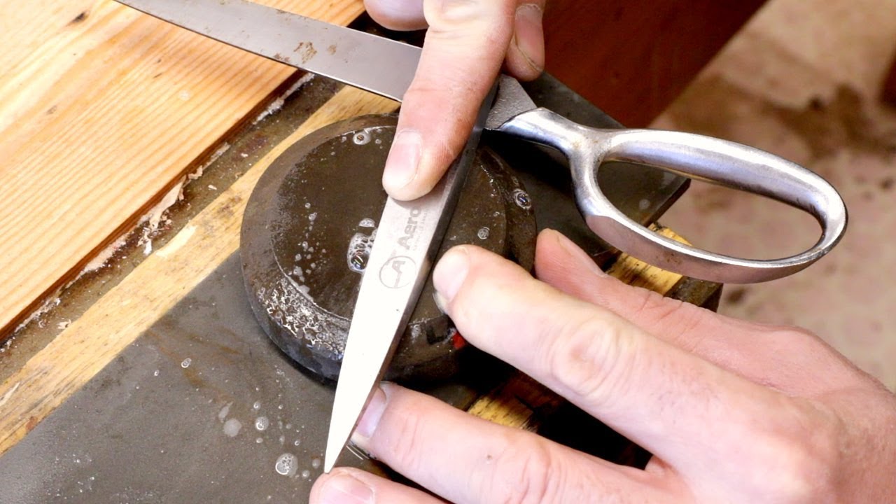 Got A Blunt Scissor? Here's How You Can Sharpen It Up In Min