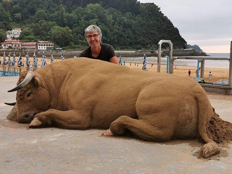 Andoni Bastarrika Is A Self-Taught Artist And Sand Sculptor