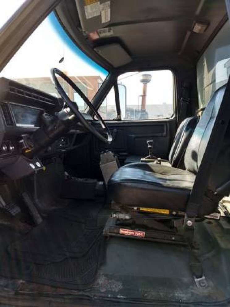 This Ford F700 Bullitt Mustang Is On Sale On Craiglist