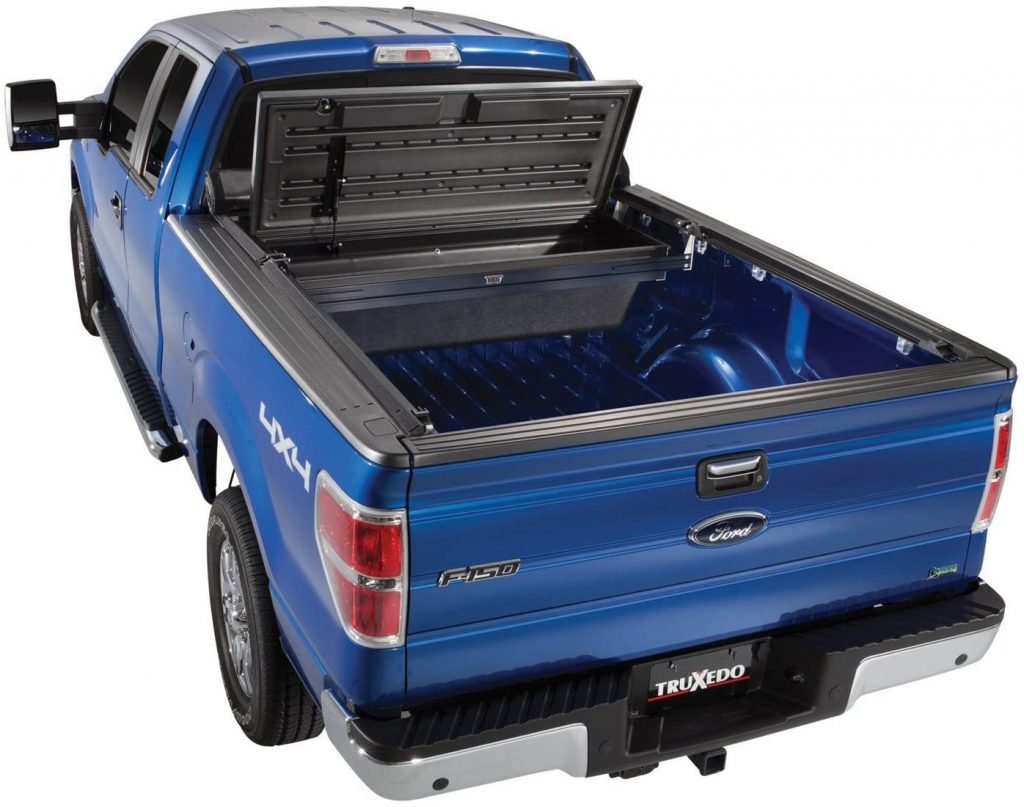 2017 dodge ram 1500 with rambox bed cover