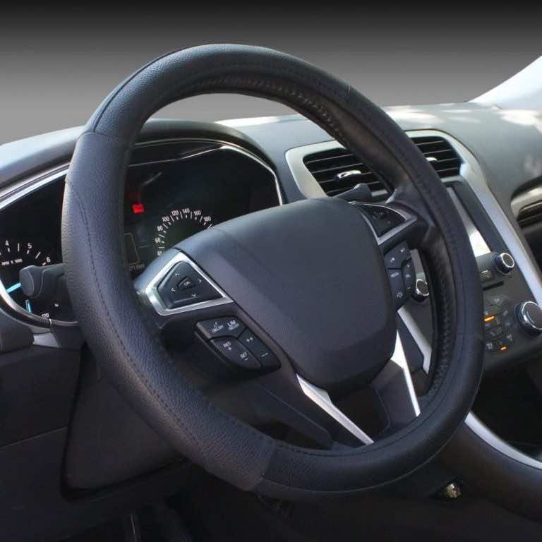 10 Best Steering Wheel Covers For Toyota Camry