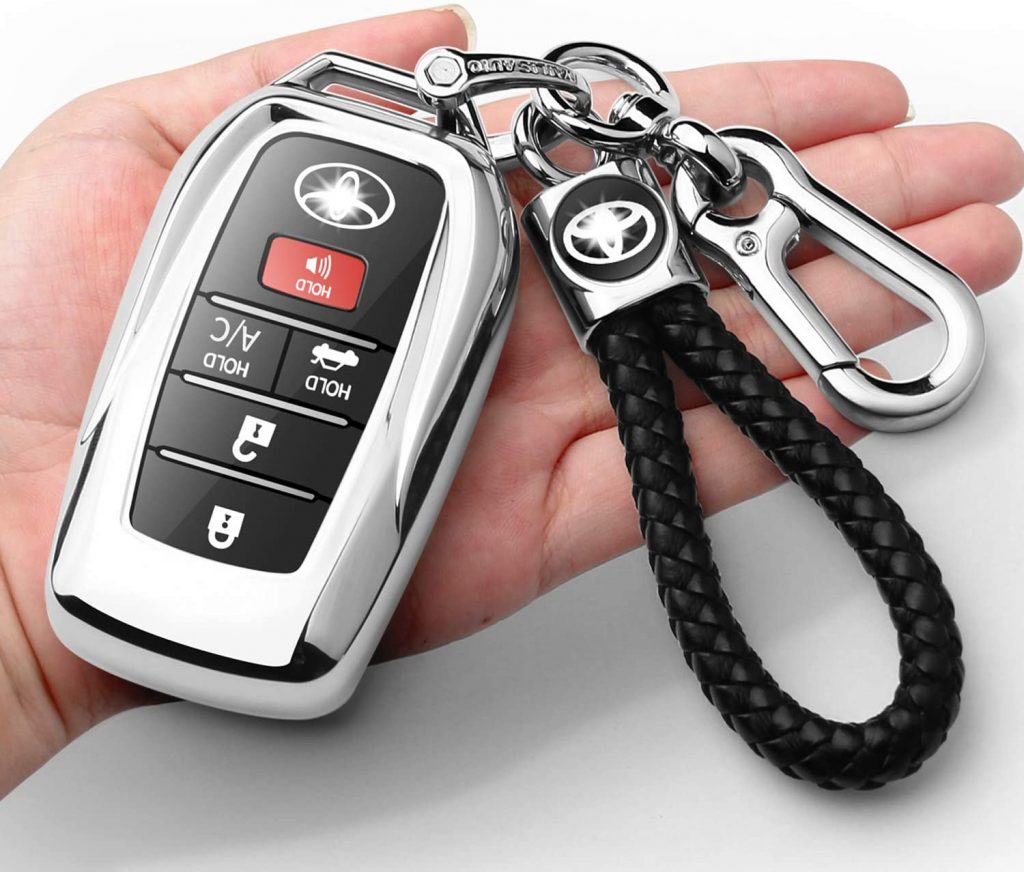 10 Best Keychains For Toyota RAV4