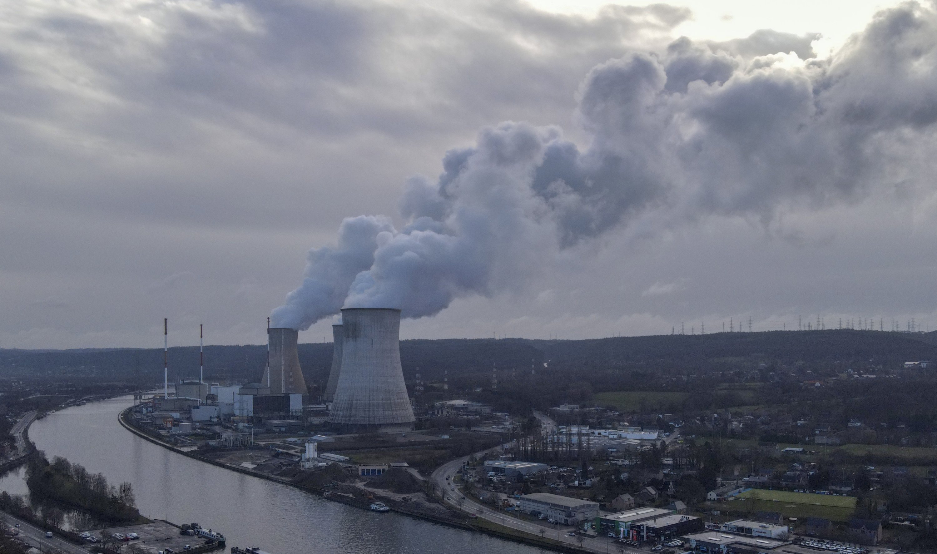 Fire Reported At A Crumbling Michigan Nuclear Power Plant   97540 