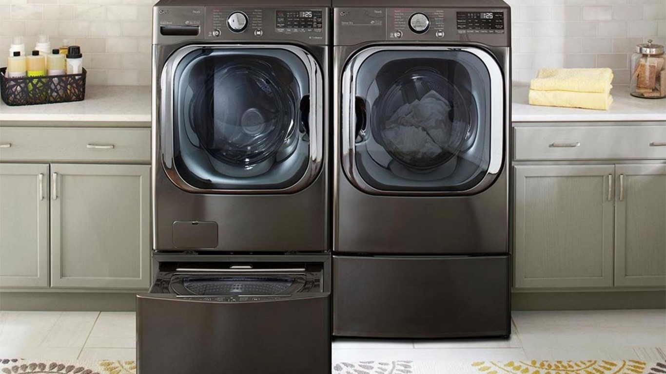 This New Washing Machine By LG Doesn't Need Any Water For Wa