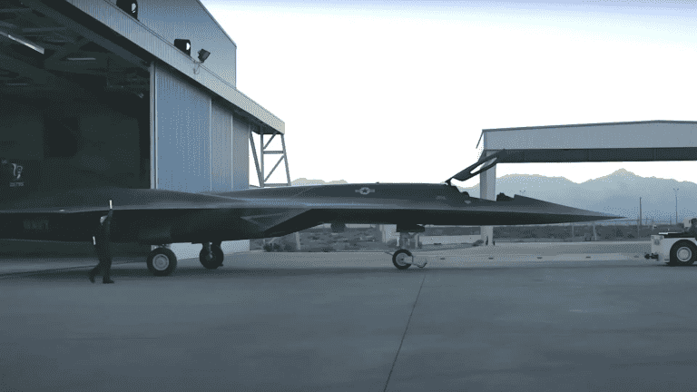 Watch The Darkstar Hypersonic Aircraft Mockup From Top Gun: