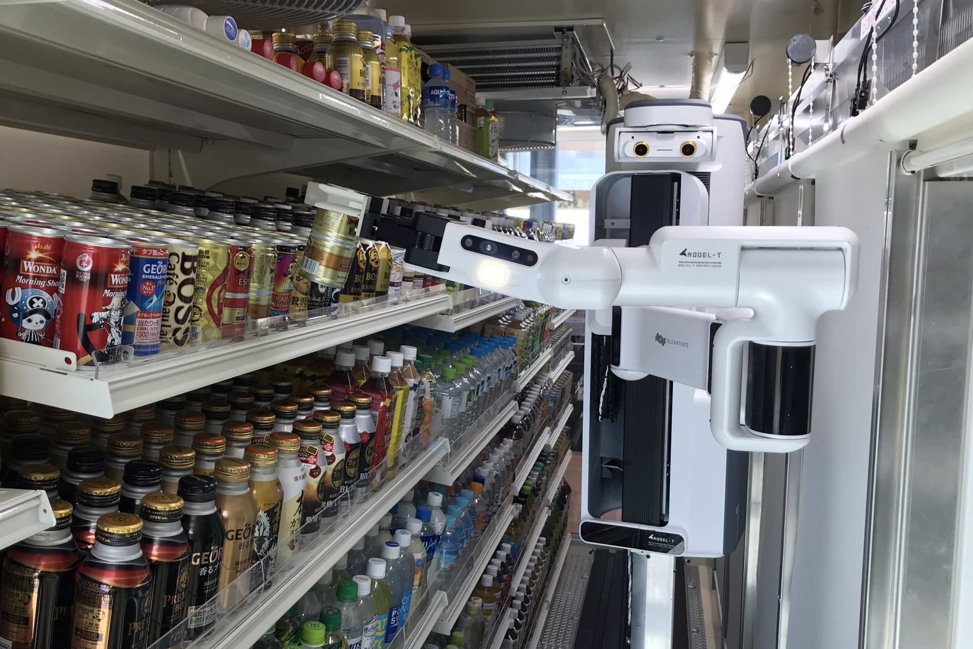 Japanese Stores Have Introduced Automated ShelfStocking Rob