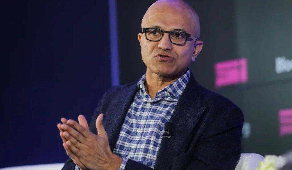 Microsoft CEO Satya Nadella Says He Can Keep AI From Escapin