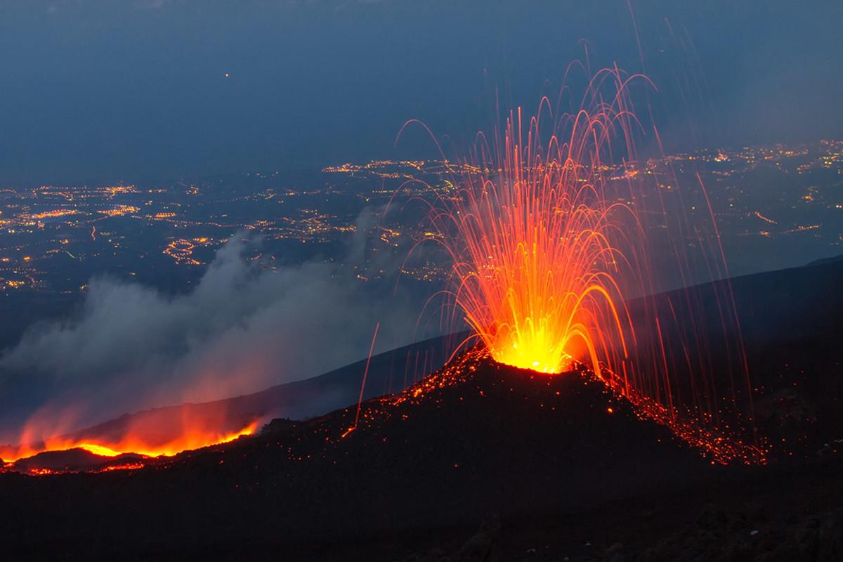 Eruption вулкан